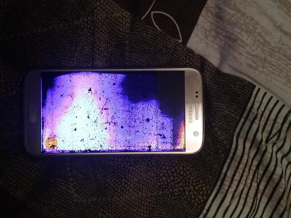 Handy Display Lila Flecken Was Tun S7 nach Displaywechsel blaue Flecken - Galaxy S7 / S7 Edge